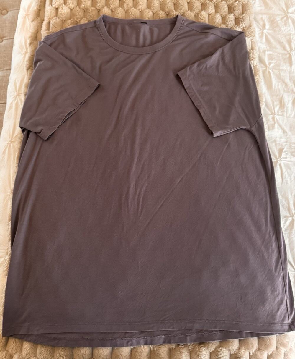 Lululemon Men's L Purple Crew Neck Short Sleeve Cotton Blend Stretch Tee Size XL